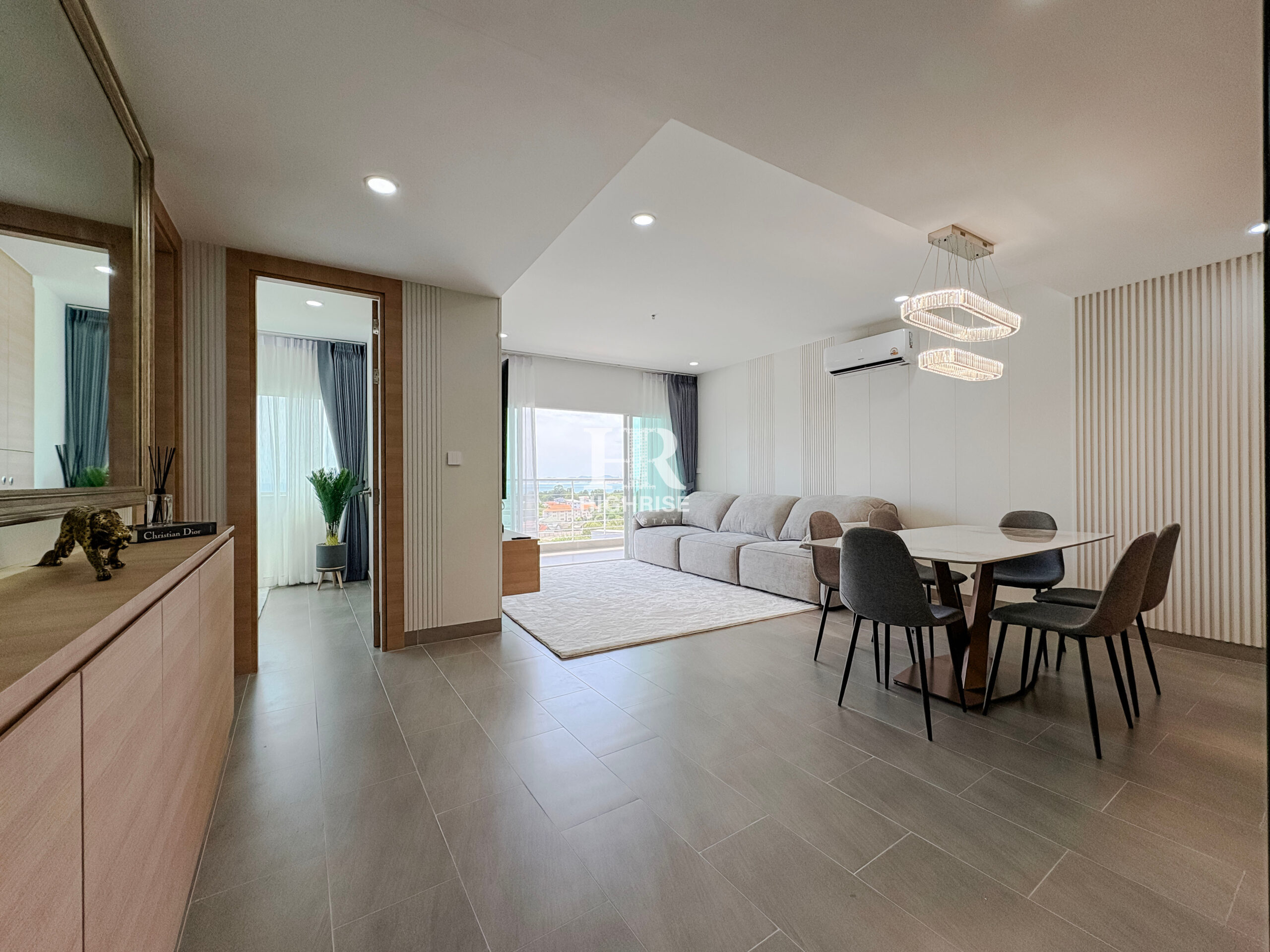 2 bedroom 72m2 in AD Hyatt Condominium