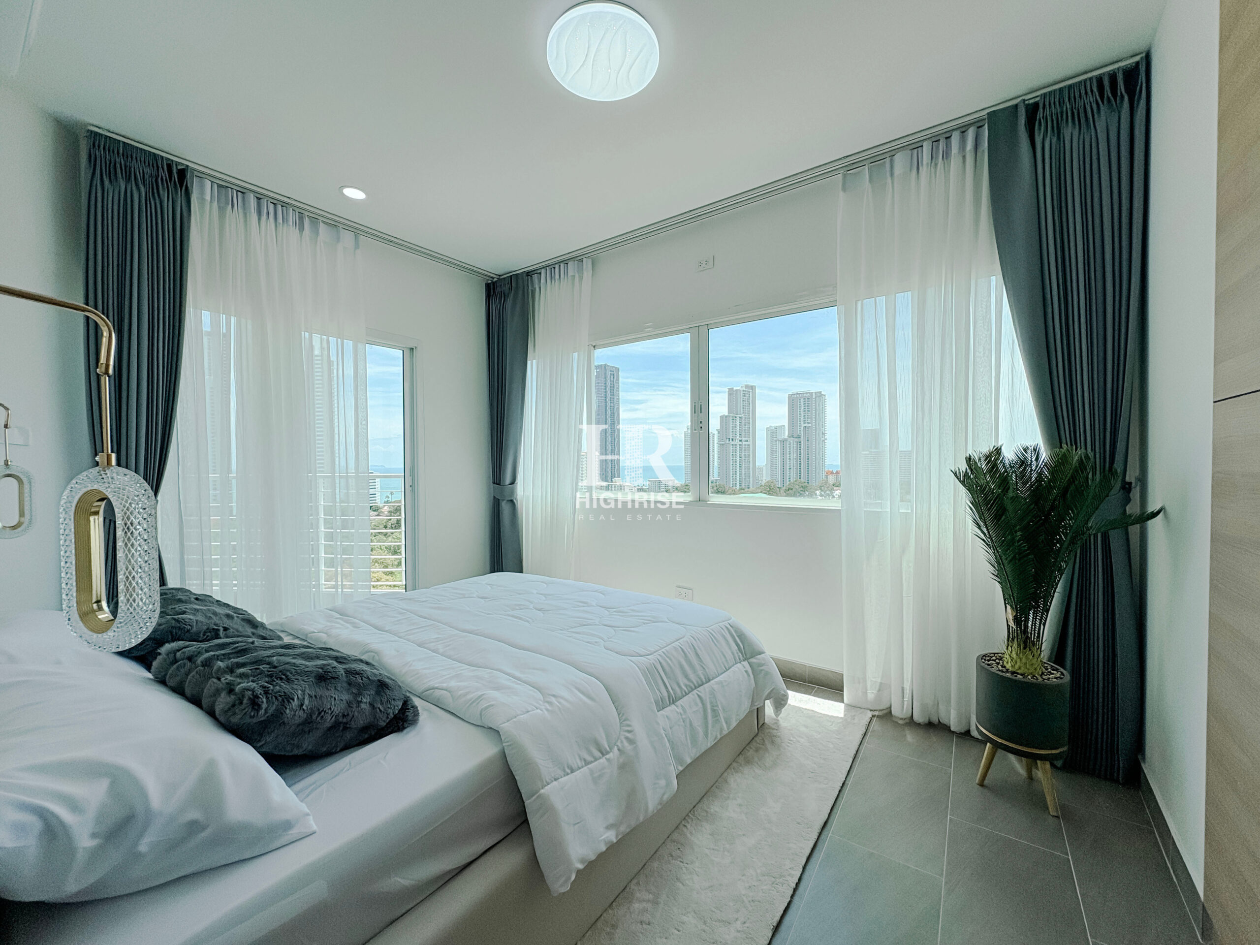 2 bedroom 72m2 in AD Hyatt Condominium
