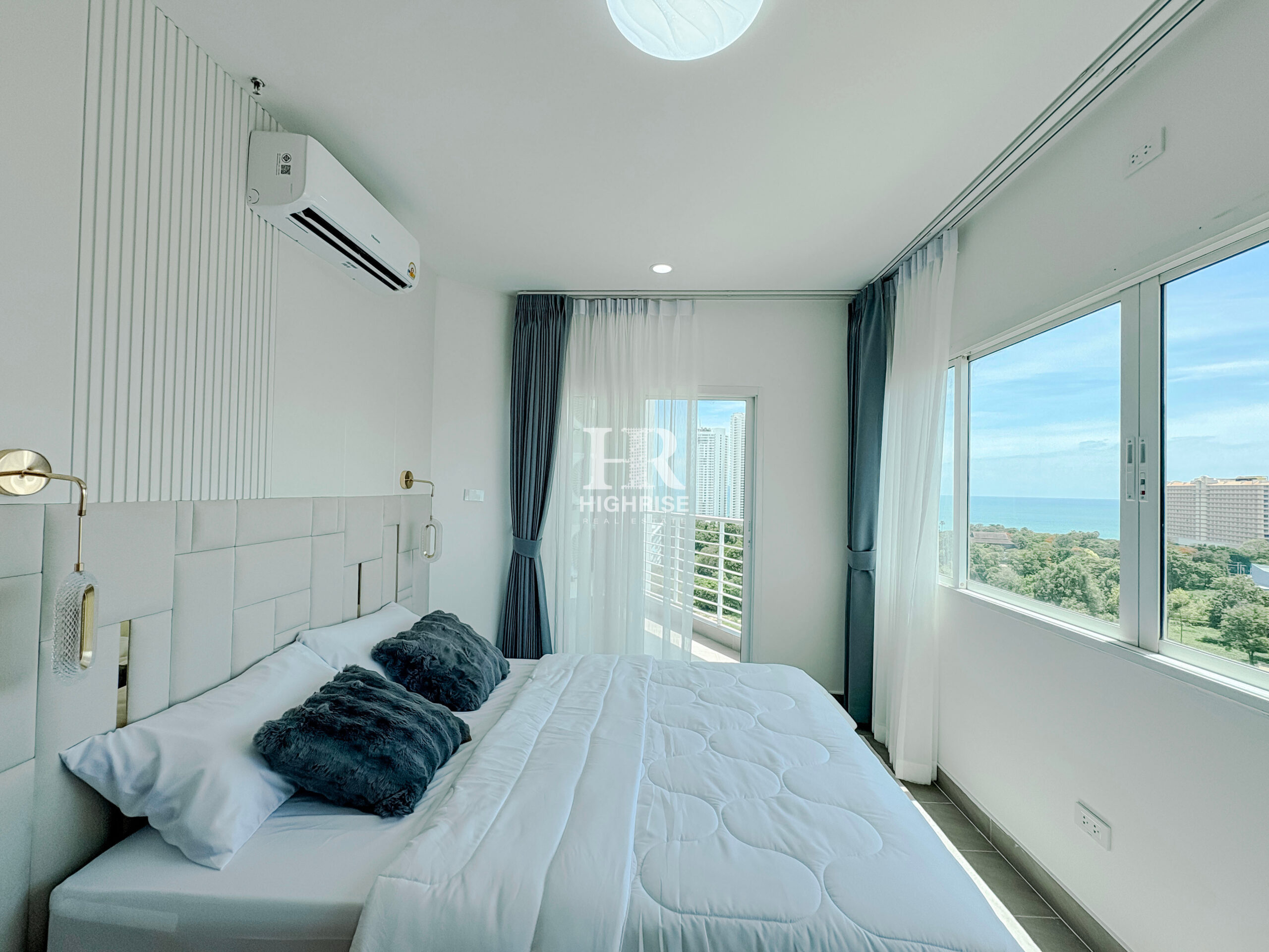 2 bedroom 72m2 in AD Hyatt Condominium