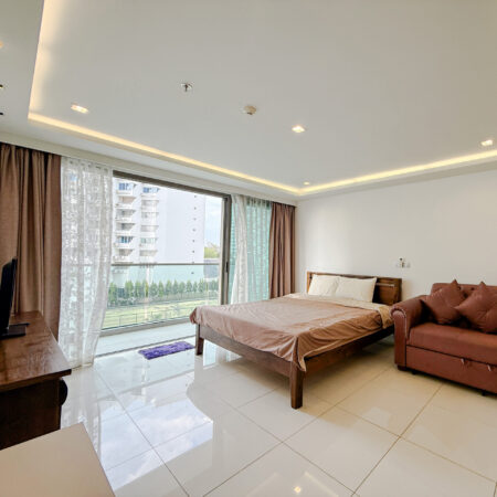 Студия 43м2 в Wongamat Tower Condo