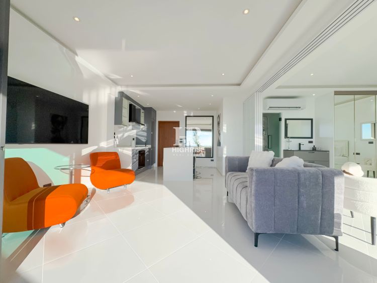 1 bedroom 60m2 in Garden Cliff Condominium 2