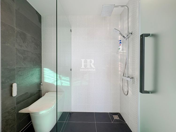 1 bedroom 60m2 in Garden Cliff Condominium 2