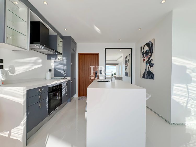 1 bedroom 60m2 in Garden Cliff Condominium 2