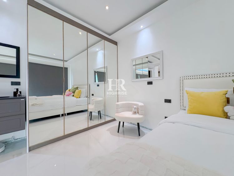 1 bedroom 60m2 in Garden Cliff Condominium 2