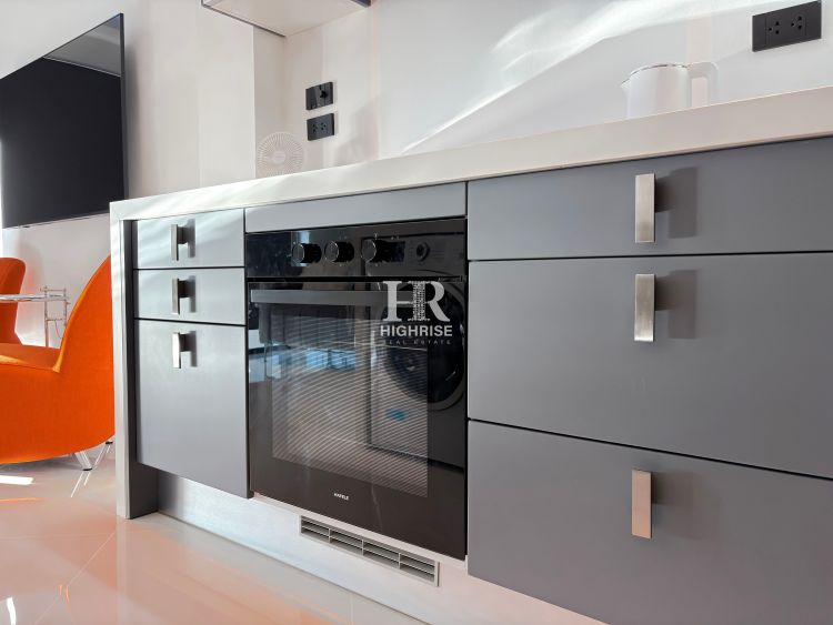 1 bedroom 60m2 in Garden Cliff Condominium 2