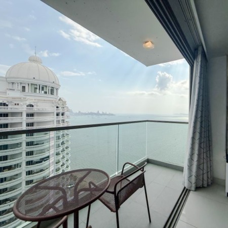 Студия 43м2 в Wongamat Tower Condo