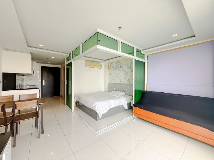 Студия 43м2 в Wongamat Tower Condo