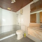 1 bedroom 83m2 in Park Beach Condo