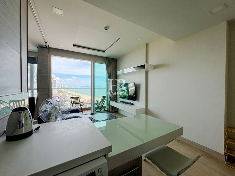 Квартира с 1-й спальней 40,5м2 в Cetus Beachfront Condominium