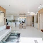 2 bedroom 86m2 in The Riviera Wongamat