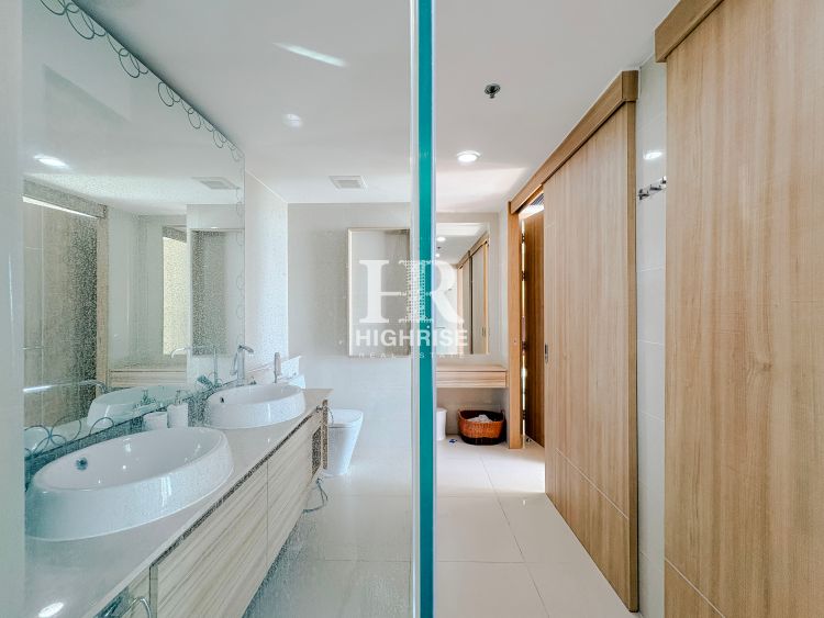 2 bedroom 86m2 in The Riviera Wongamat