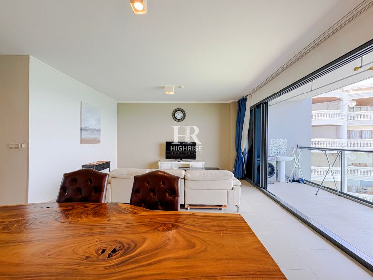 2 bedroom 100m2 in Zire Wongamat