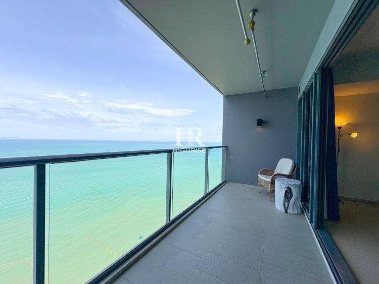 2 bedroom 100m2 in Zire Wongamat