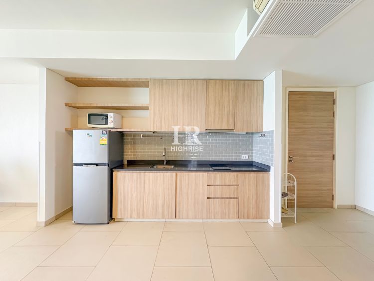 2 bedroom 100m2 in Zire Wongamat