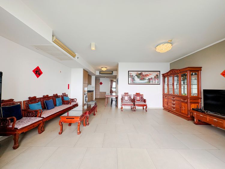 2 bedroom 100m2 in Zire Wongamat