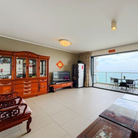2 bedroom 100m2 in Zire Wongamat