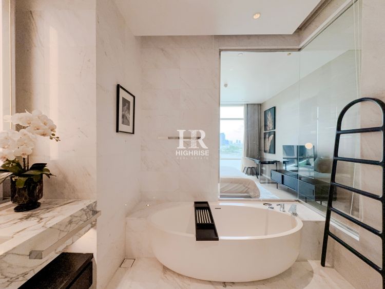 Квартира с 2-мя спальнями 138м2 в Four Seasons Private Residences Bangkok at Chao Phraya