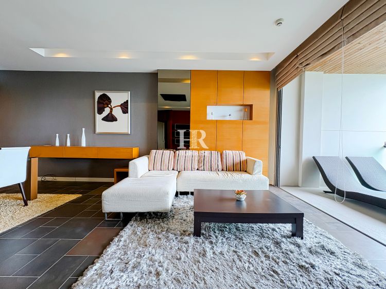 Квартира с 2-мя спальнями 150м2 в Ananya Beachfront Condominium