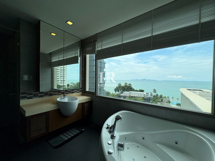 Квартира с 1-й спальней 82м2 в Ananya Beachfront Condominium